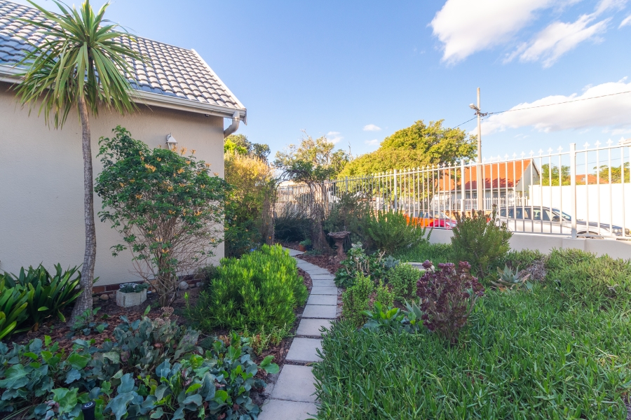 3 Bedroom Property for Sale in Pinelands Western Cape